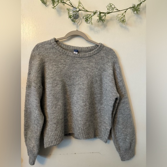 Old Navy Other - EUC Old Navy | Oversized Grey Metallic Sweater